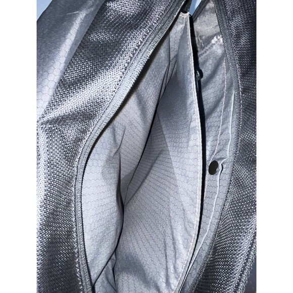 TUMI black Nylon Backpack Shoulder Messenger Bag 589C Computer padded READ VTG - Picture 13 of 16